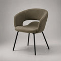 Poltroncina da pranzo imbottita in tessuto poliestere verde oliva con gambe in acciaio nero schienale curvo 62 x 60 x 78 cm